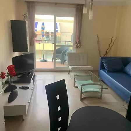 Amazing Beachfront Apt With Jacuzzi, 1 Minute To Beach, 2bdr And 2baths Lägenhet *
