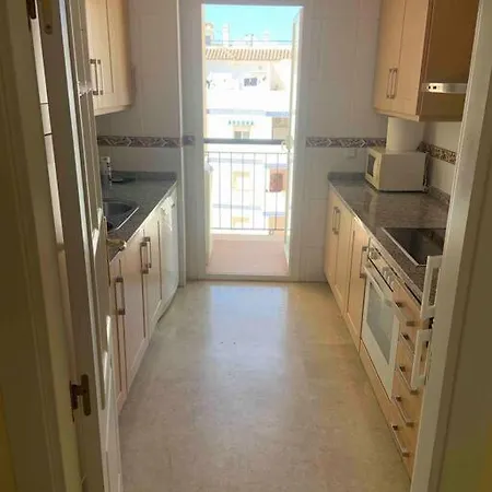 Amazing Beachfront Apt With Jacuzzi, 1 Minute To Beach, 2bdr And 2baths